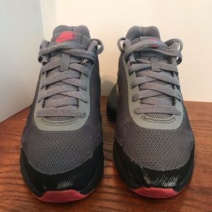 Nike JR Air Max Invigor Sz 4Y WMs 5.5